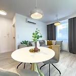 Krakowska Oaza Komfortu - Premium Z Garazem Appartement Cracovie